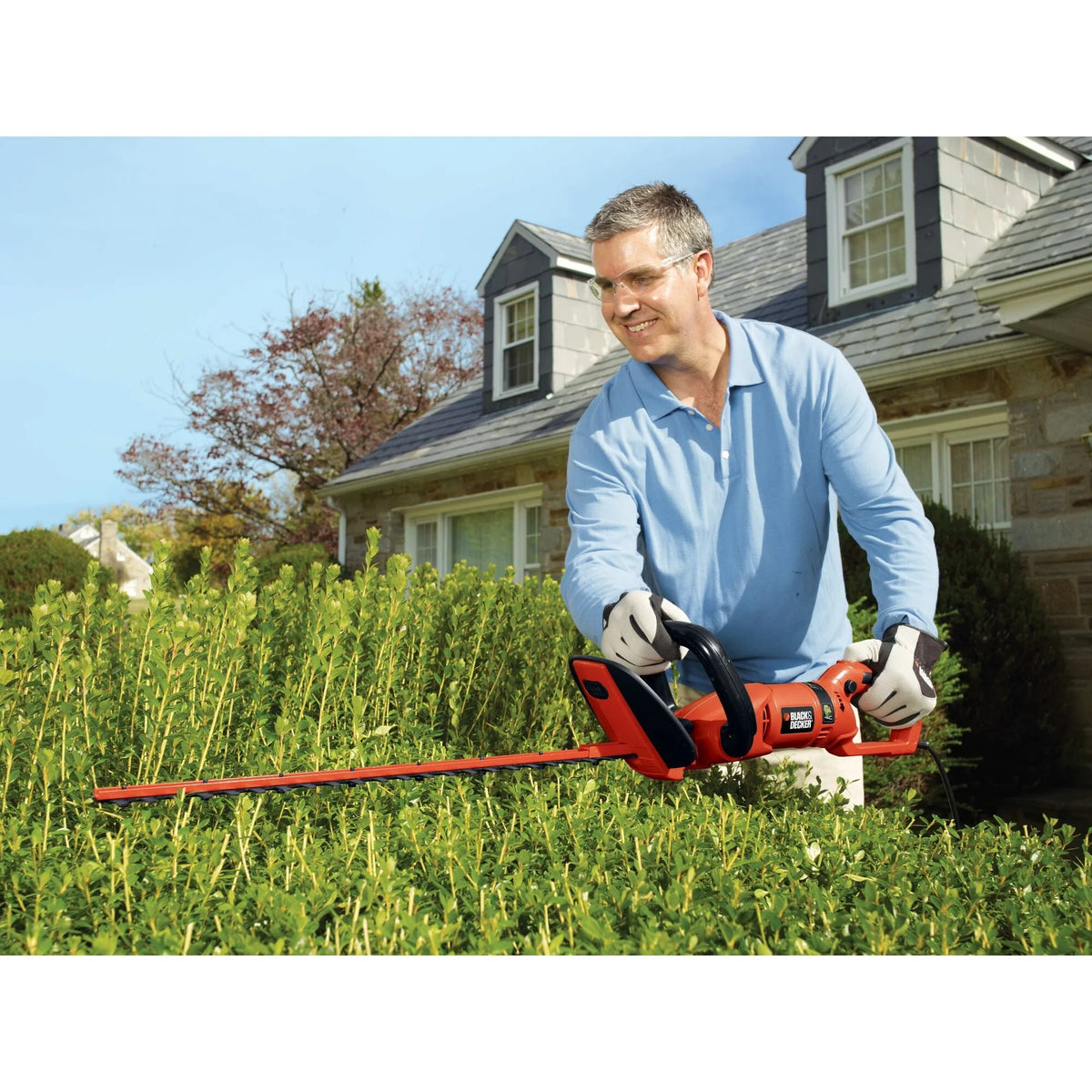 BLACK+DECKER HH2455 3.3 Amp HedgeHog 24" Hedge Trimmer with Rotating Handle